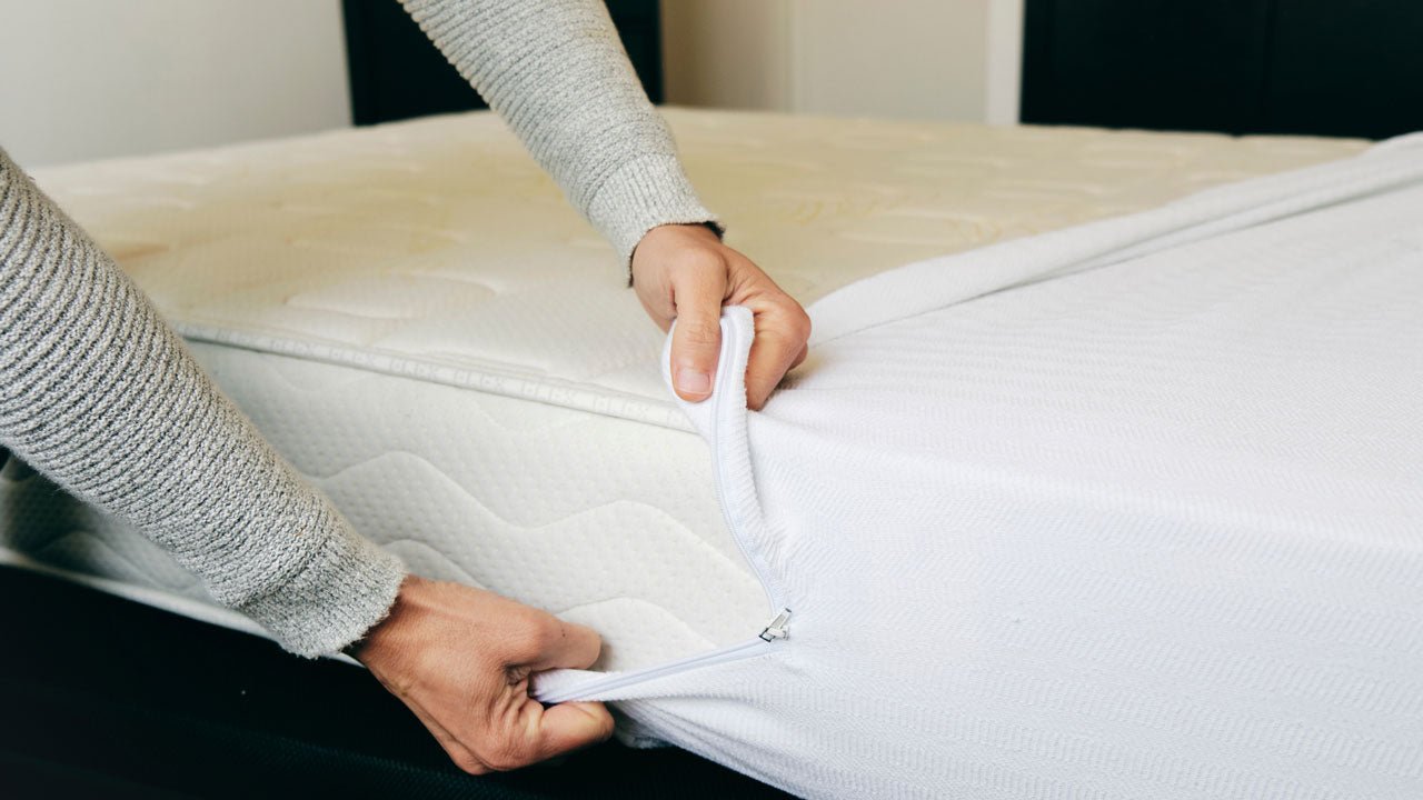 10 Reasons Why You Should Use A Mattress Protector - Mattress & Pillow Science