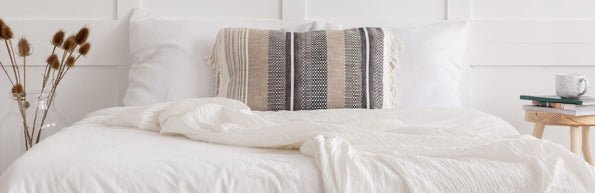 Polyester & Microfibre Pillows - Mattress & Pillow Science