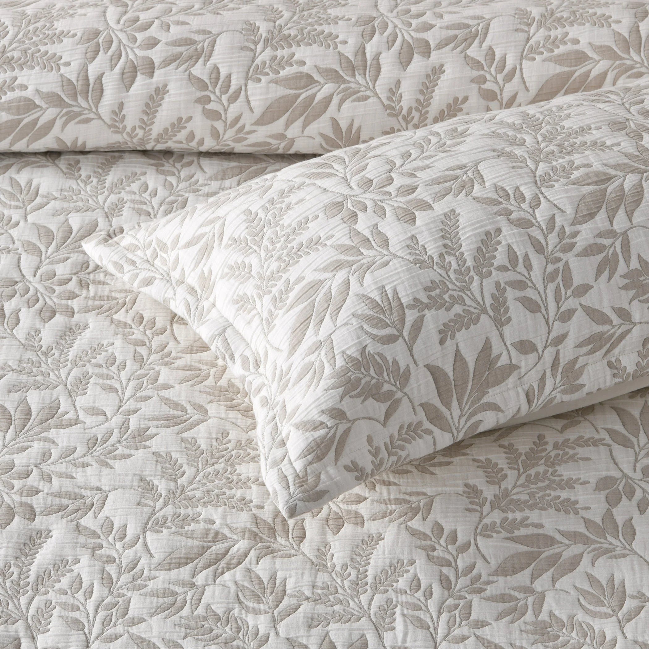 Amelia Jacquard Bedspread Set - Mattress & Pillow ScienceQuilt Cover Set