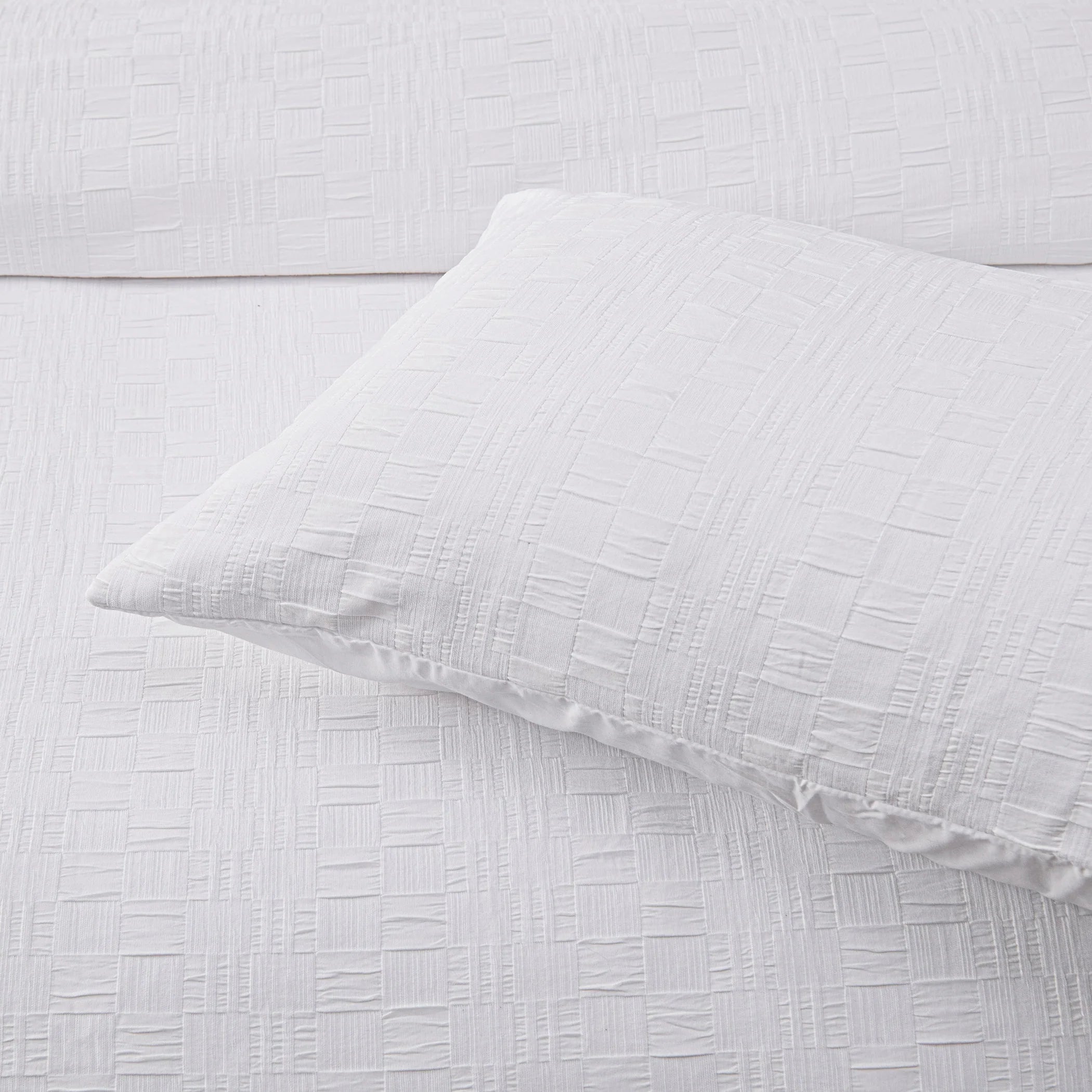 Cosmo Quilt Cover Set - Mattress & Pillow ScienceQuilt Cover Set