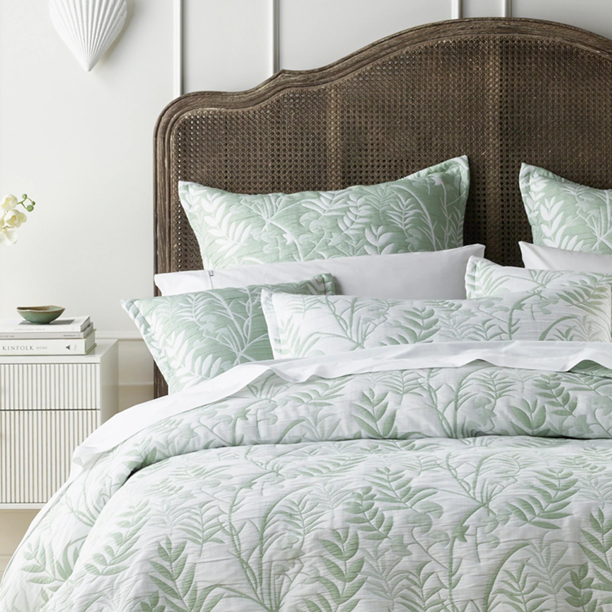Eden Jacquard Bedspread Set - Mattress & Pillow ScienceQuilt Cover Set