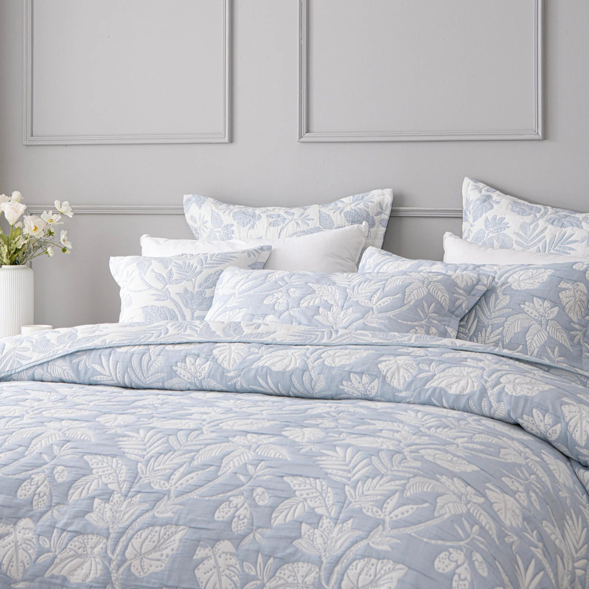 Laurieton Jacquard Bedspread Set - Mattress & Pillow ScienceQuilt Cover Set
