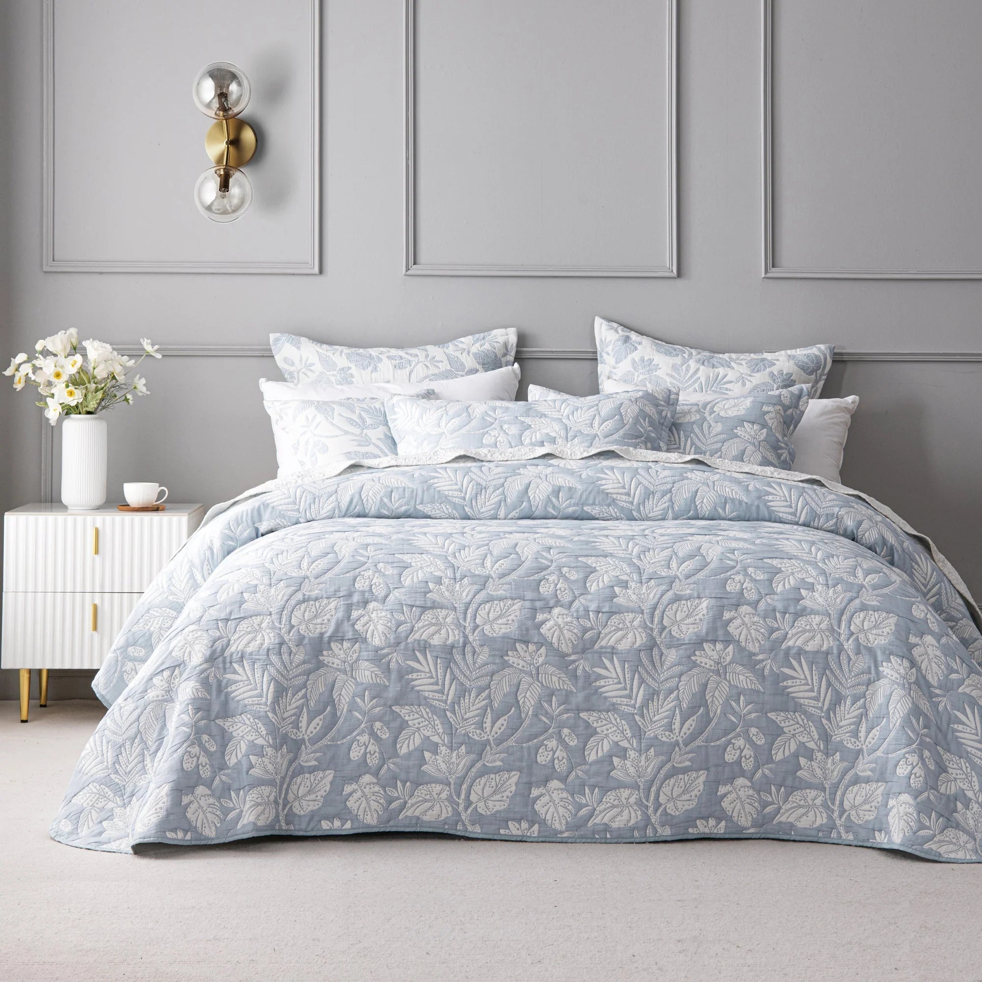 Laurieton Jacquard Bedspread Set - Mattress & Pillow ScienceQuilt Cover Set