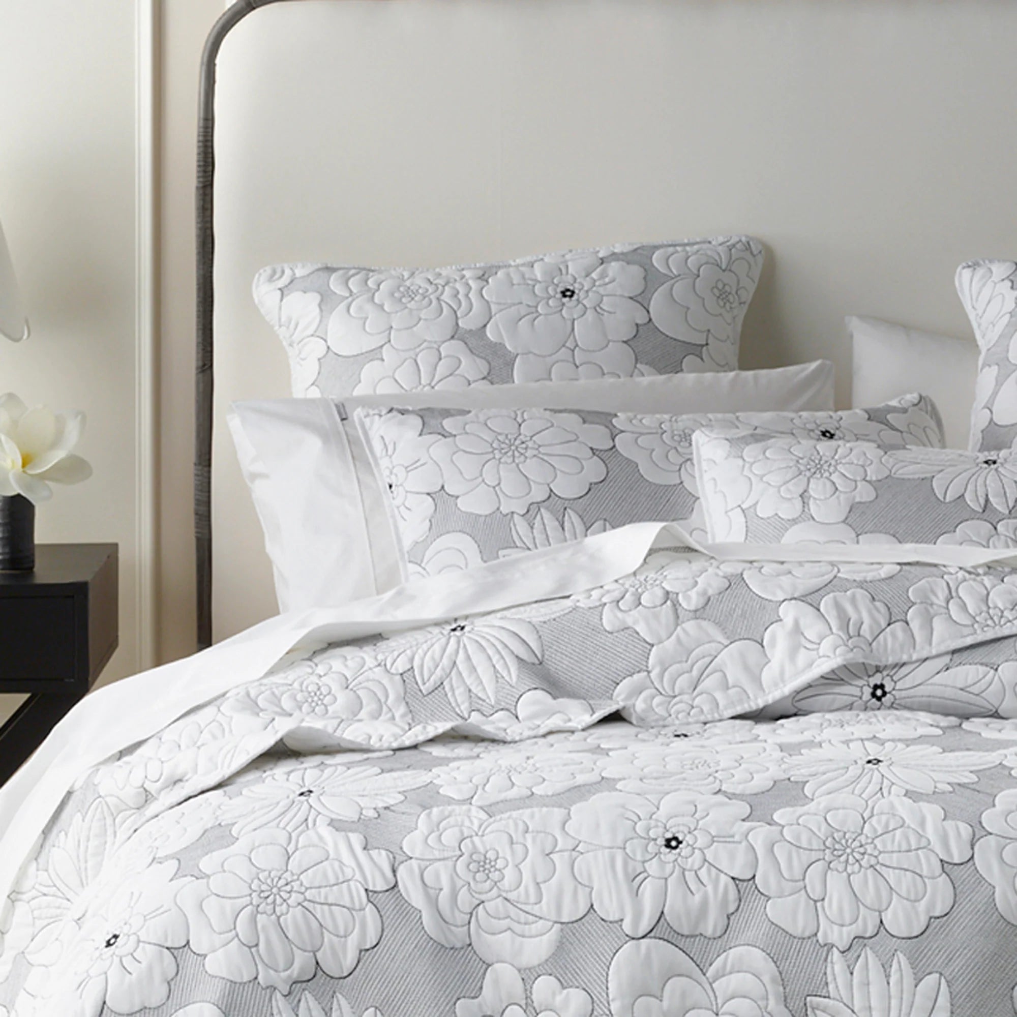 Leona Embroidered Bedspread Set - 4 Piece Set - Mattress & Pillow ScienceQuilt Cover Set